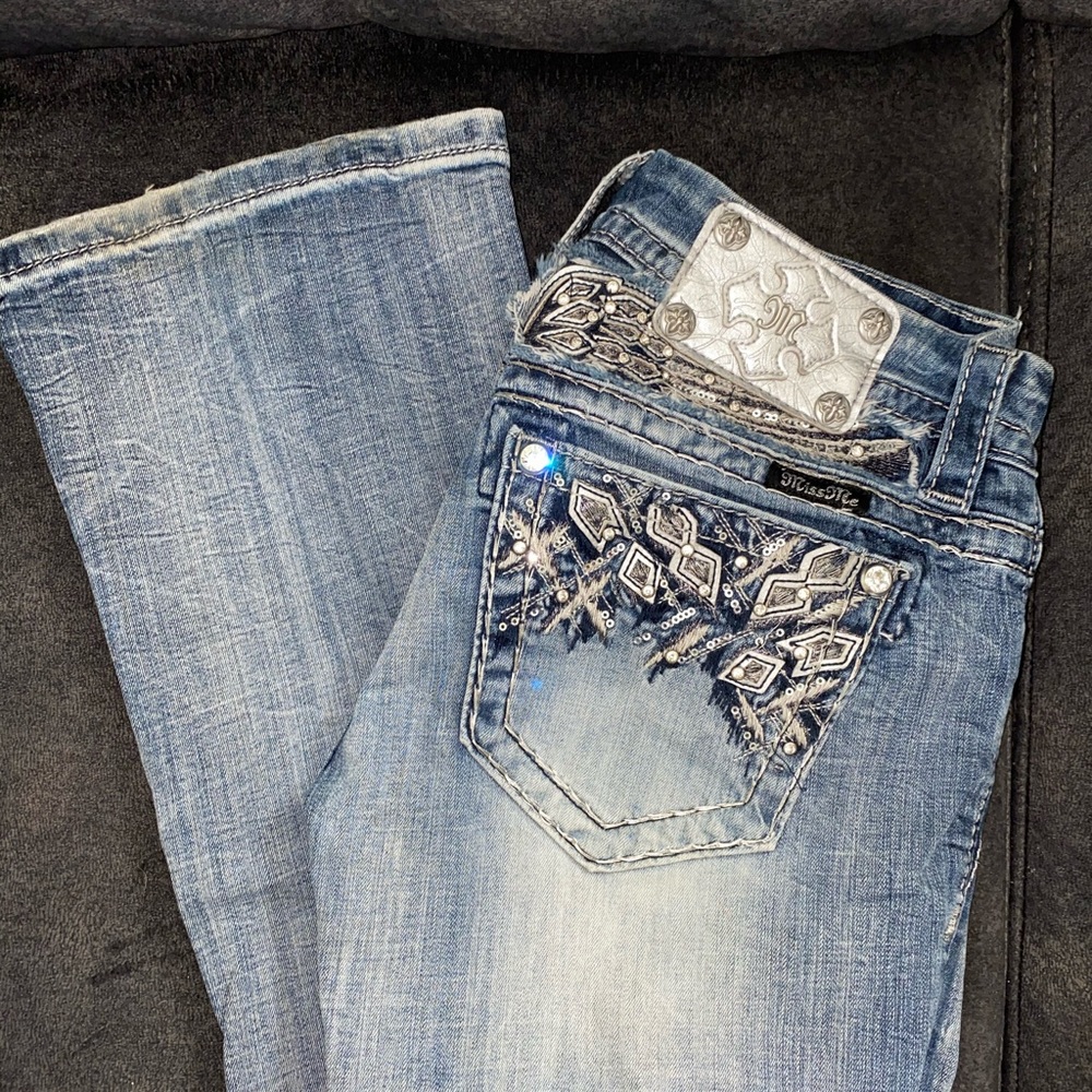 MISS ME BOOTCUT JEANS SIZE 26